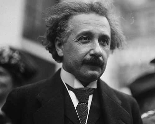 Albert Einstein
©pubblico dominio/public domain