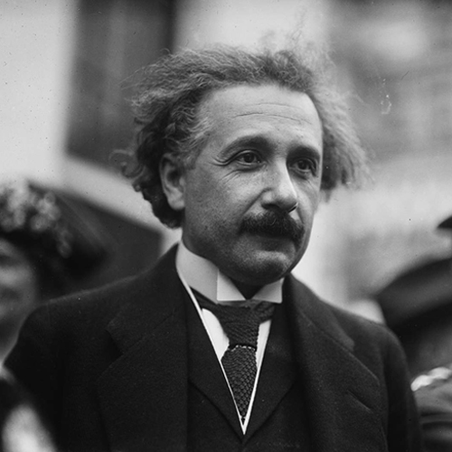 Albert Einstein
©pubblico dominio/public domain